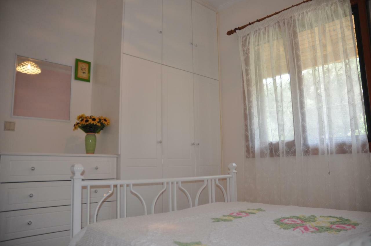 Areti'S Apartment อายีโอส เยออร์ยิโอส ปากอน ภายนอก รูปภาพ