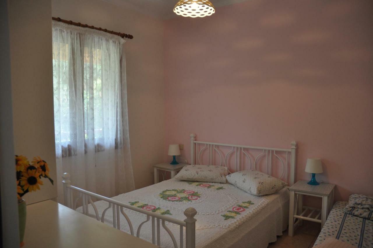Areti'S Apartment อายีโอส เยออร์ยิโอส ปากอน ภายนอก รูปภาพ
